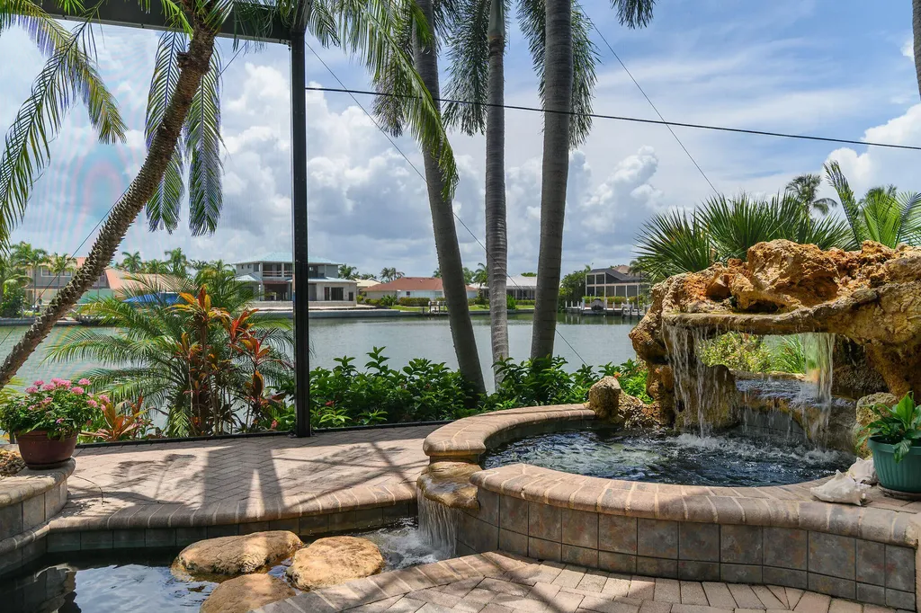 486 Clifton Court Marco Island FL 34145