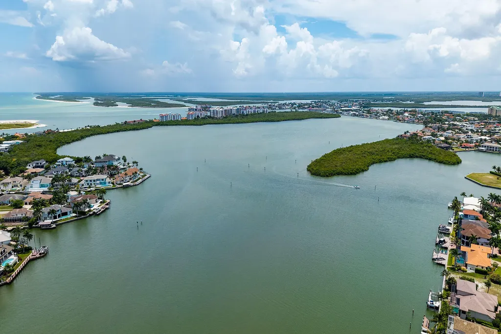 486 Clifton Court Marco Island FL 34145