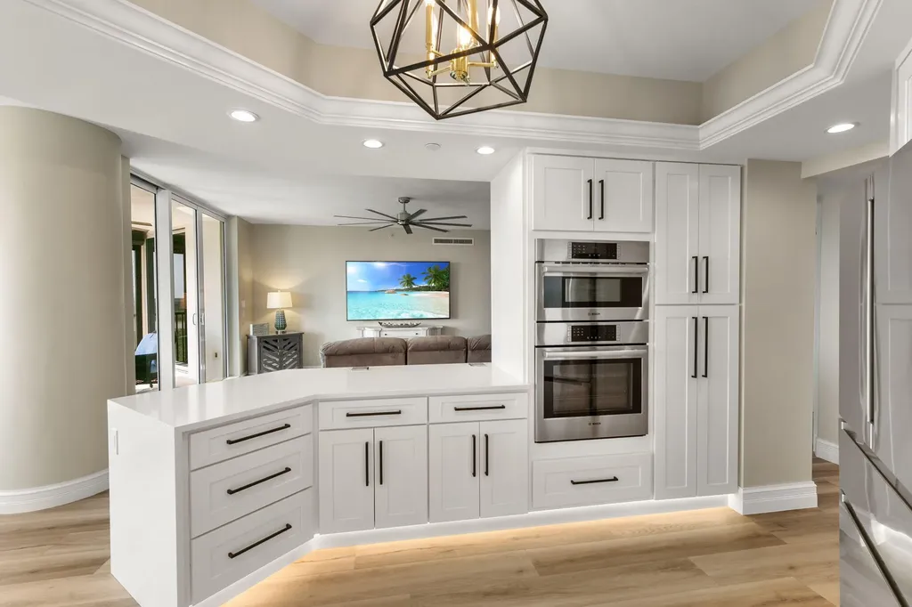 1060 Borghese Lane Naples FL 34114