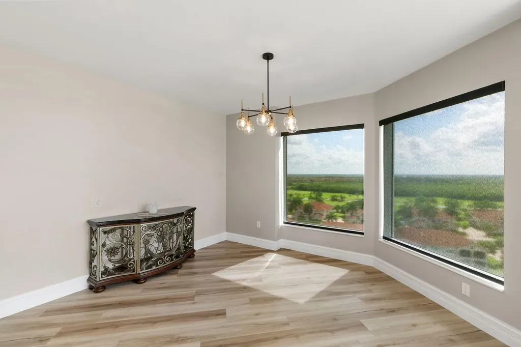 1060 Borghese Lane Naples FL 34114