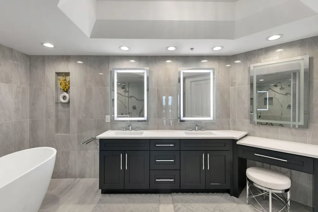 1060 Borghese Lane Naples FL 34114