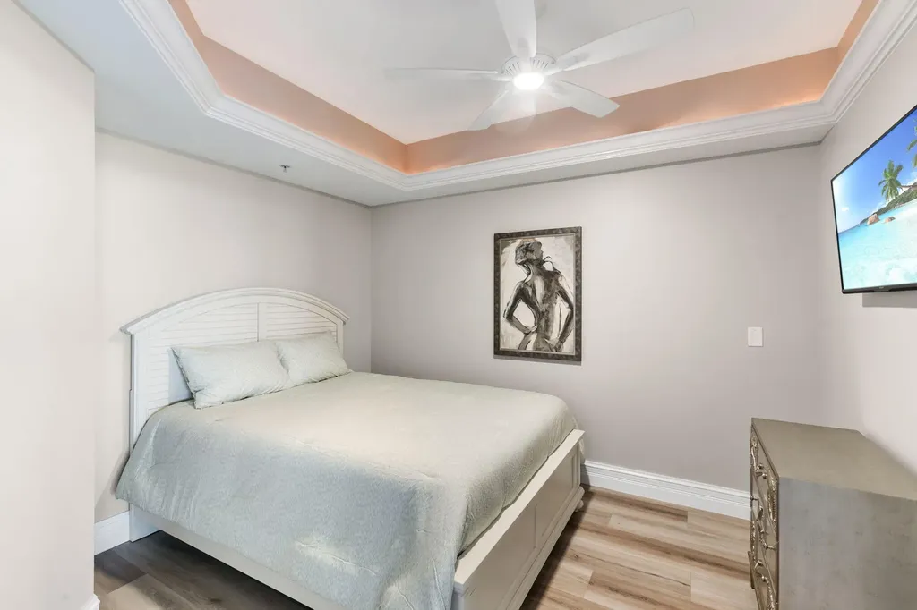 1060 Borghese Lane Naples FL 34114