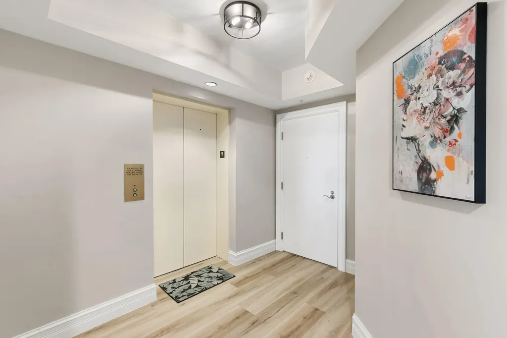 1060 Borghese Lane Naples FL 34114
