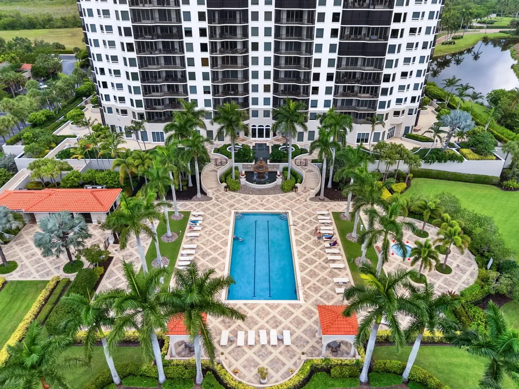 1060 Borghese Lane Naples FL 34114