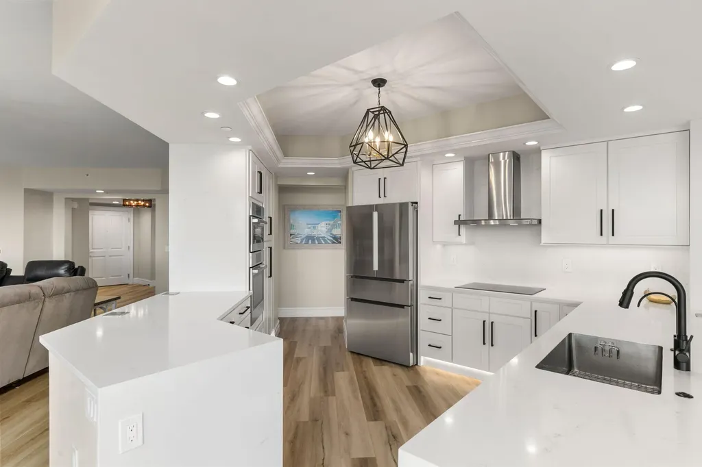 1060 Borghese Lane Naples FL 34114
