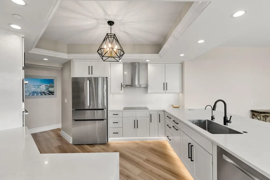 1060 Borghese Lane Naples FL 34114