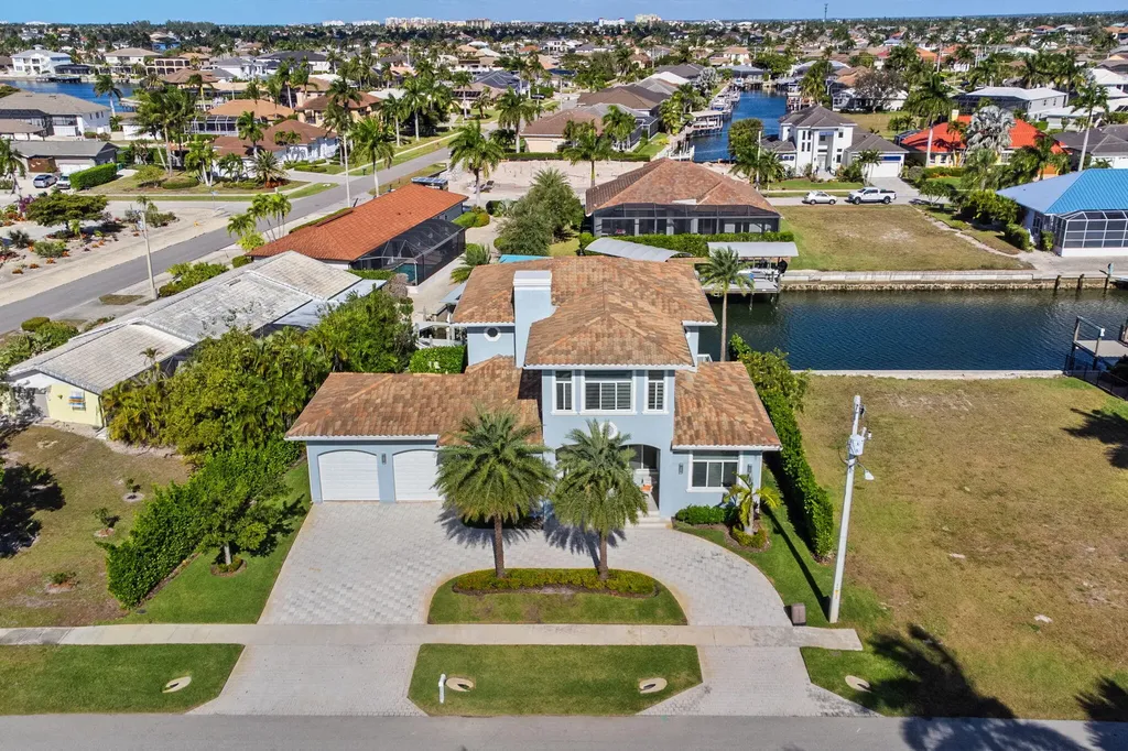 1070 Dana Court Marco Island FL 34145