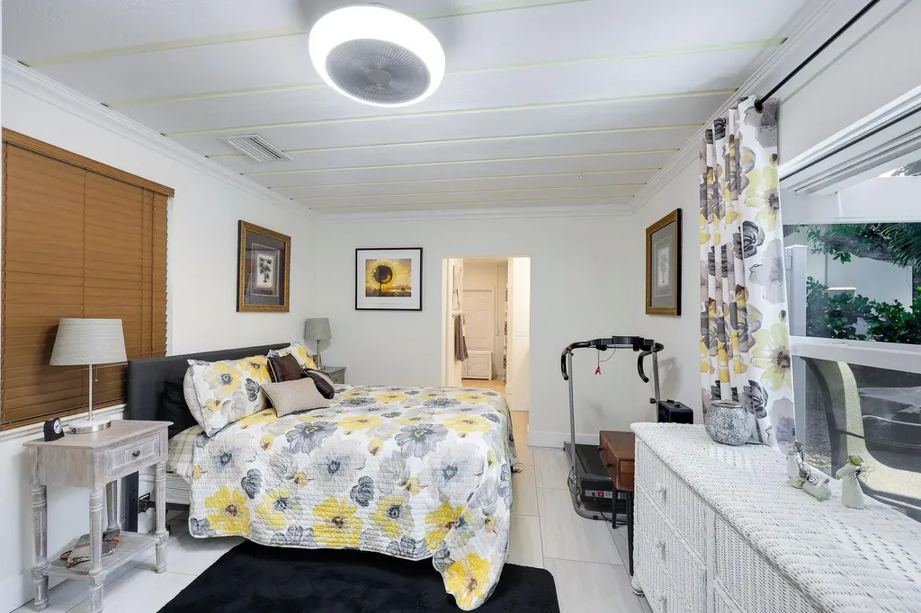 130 Greenbrier Street Marco Island FL 34145