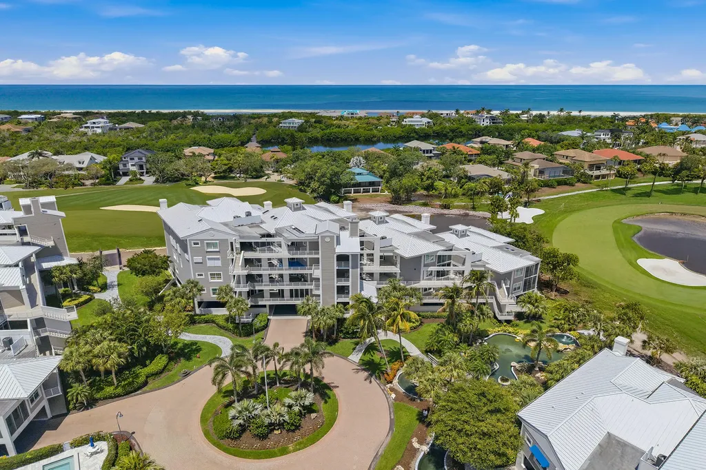 Marco Island FL, 824 Hideaway Circle E, Unit 324