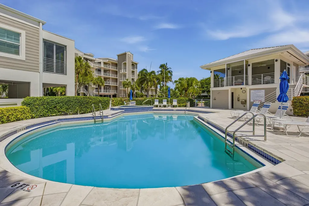 824 Hideaway Circle E Marco Island FL 34145