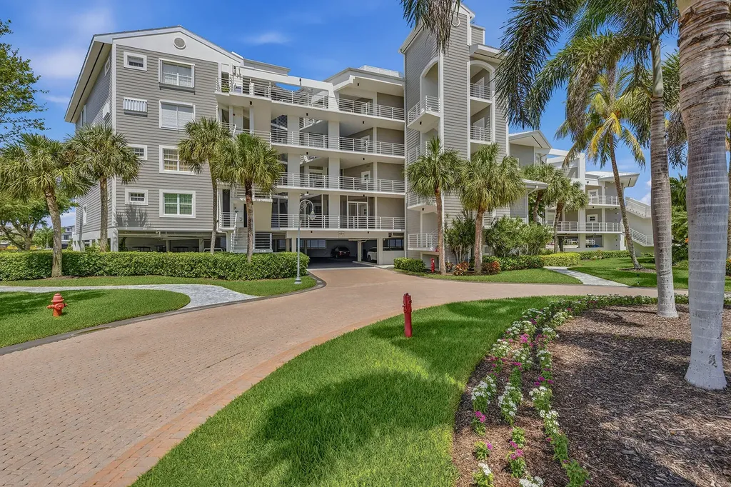 824 Hideaway Circle E Marco Island FL 34145