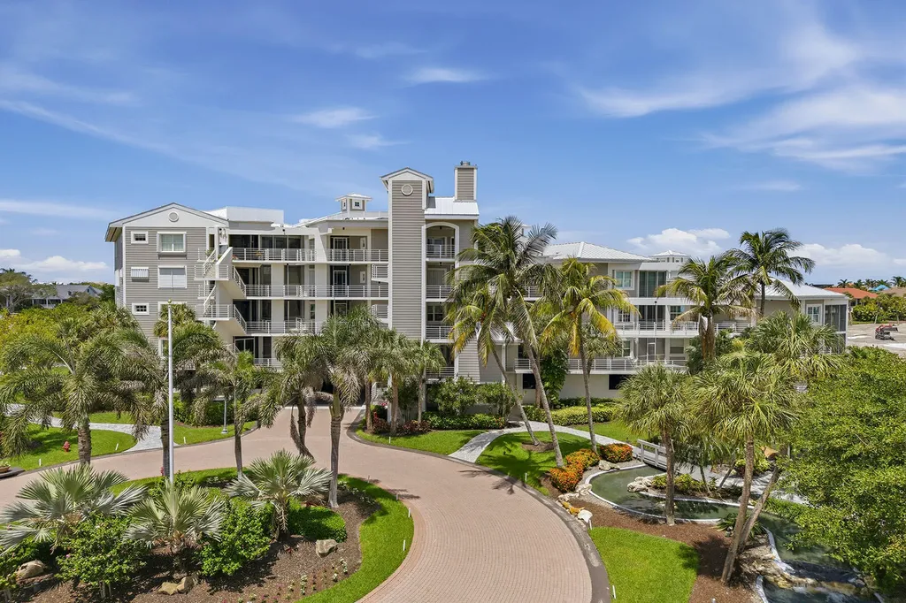 824 Hideaway Circle E Marco Island FL 34145