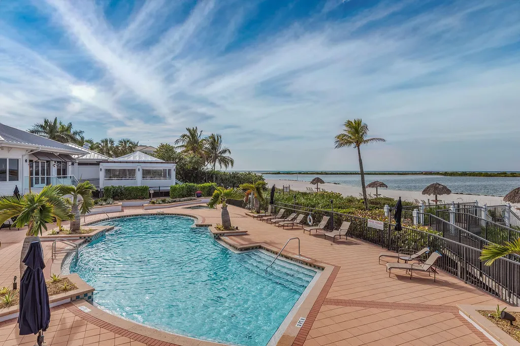 824 Hideaway Circle E Marco Island FL 34145