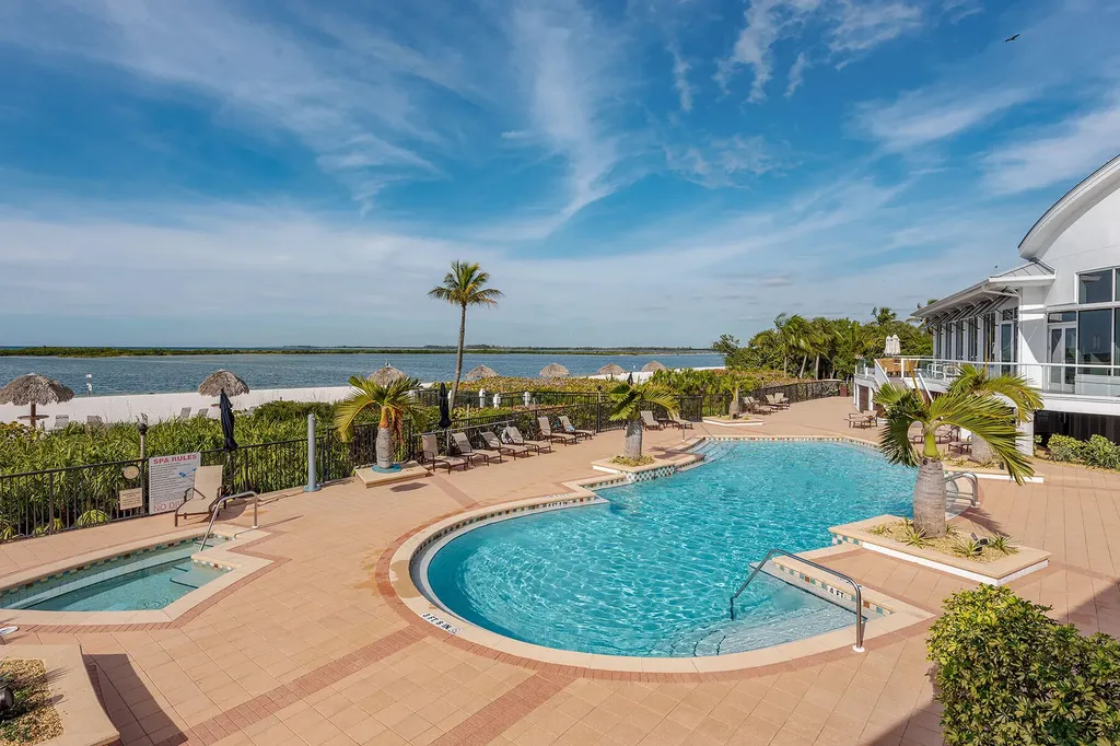824 Hideaway Circle E Marco Island FL 34145