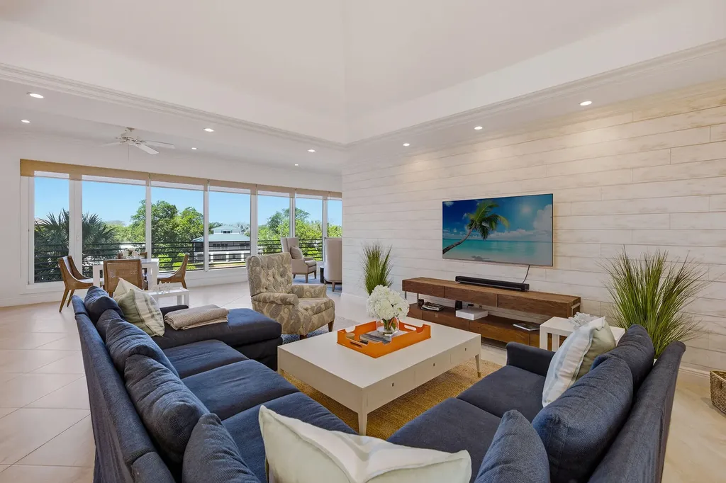 824 Hideaway Circle E Marco Island FL 34145