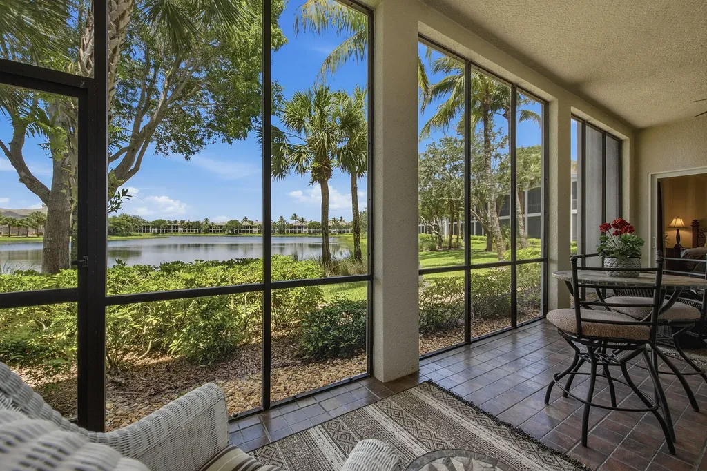 9243 Tesoro Lane Naples FL 34114