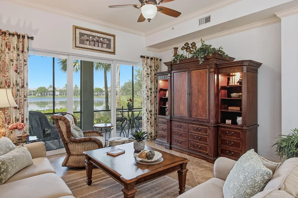 9243 Tesoro Lane Naples FL 34114