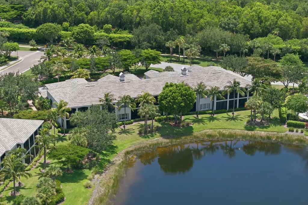 9243 Tesoro Lane Naples FL 34114