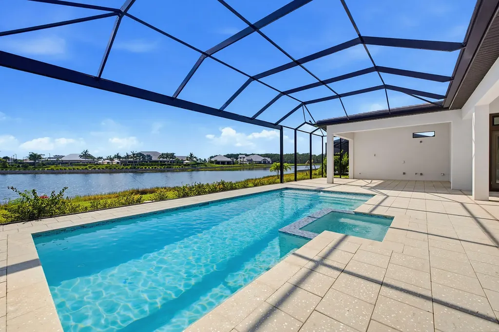 15382 Turin Drive Naples FL 34114