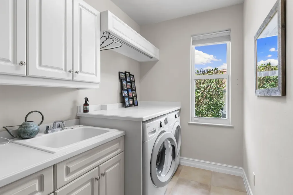1056 Fieldstone Drive Marco Island FL 34145