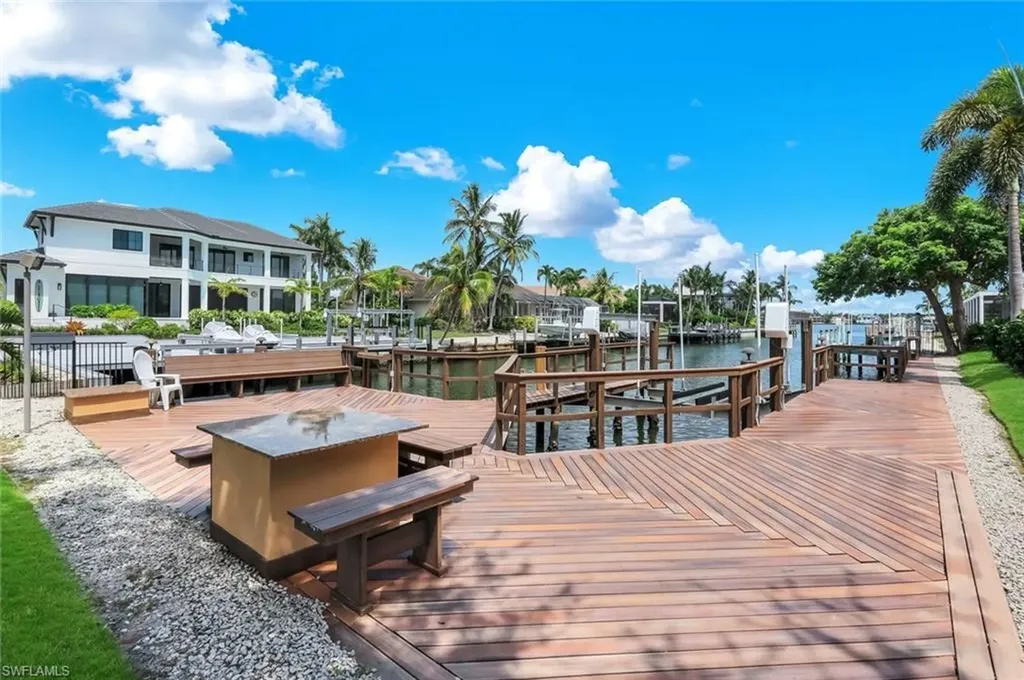 511 Alameda Court Marco Island FL 34145