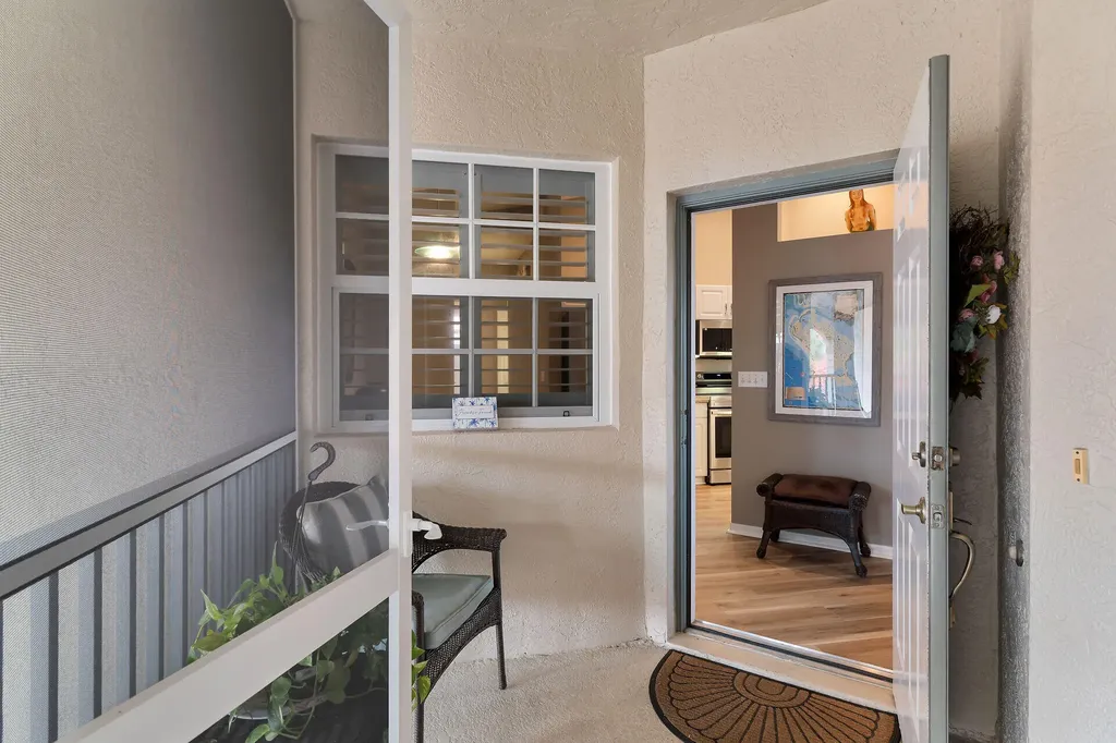 215 Waterside Circle Marco Island FL 34145