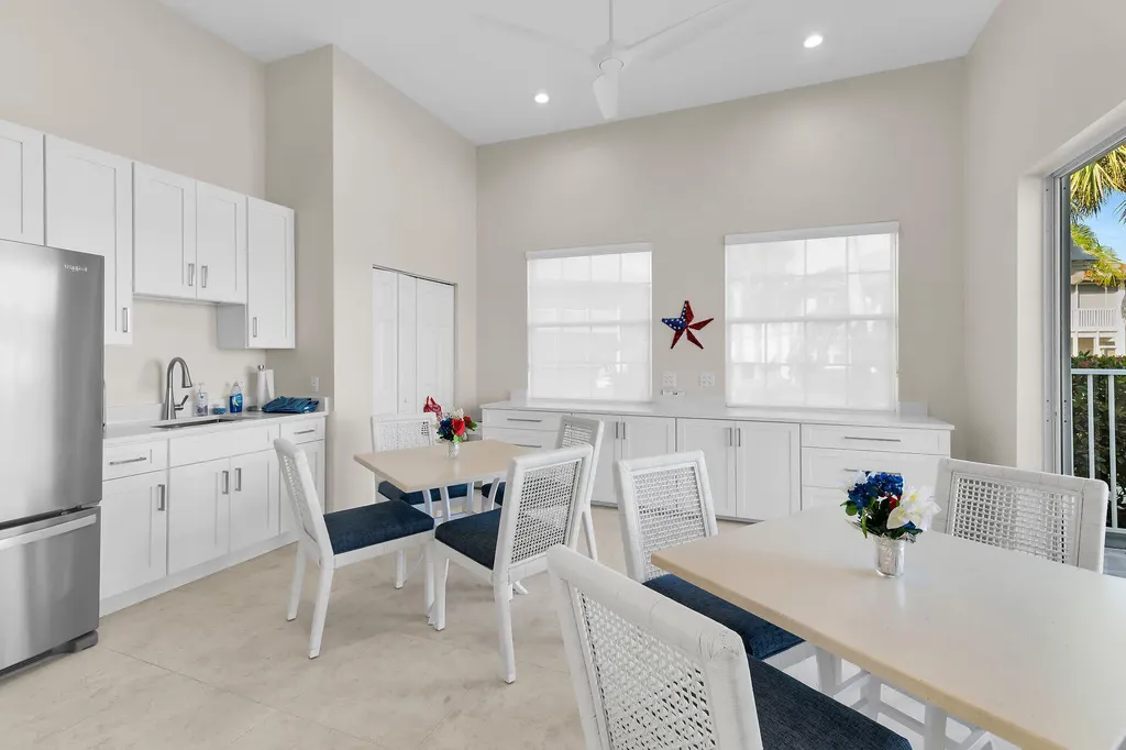 215 Waterside Circle Marco Island FL 34145