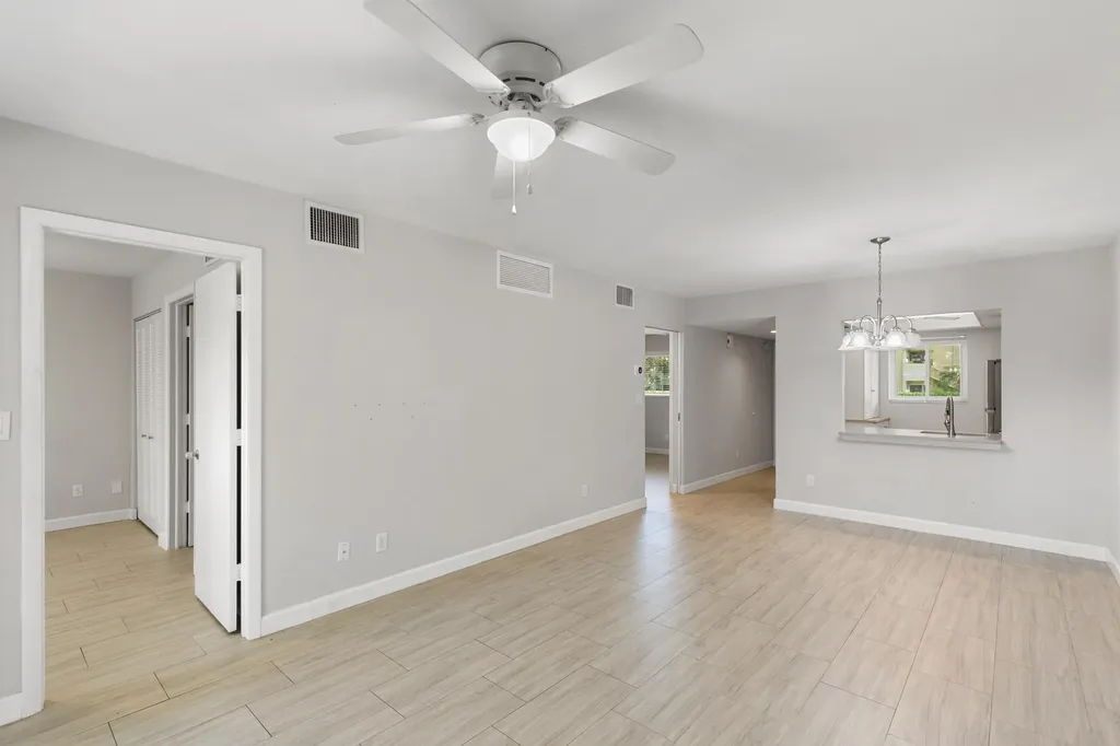 1008 Manatee Road Naples FL 34114