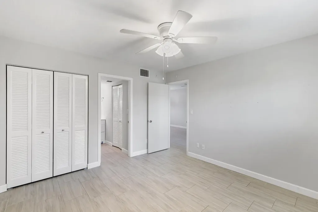 1008 Manatee Road Naples FL 34114