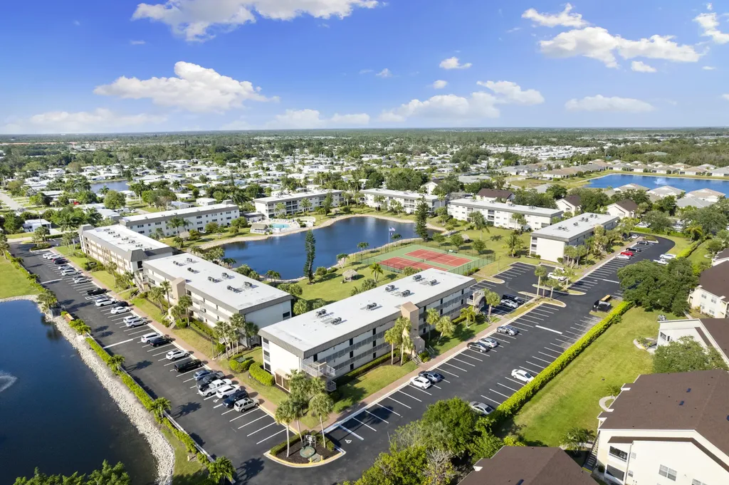 1008 Manatee Road Naples FL 34114