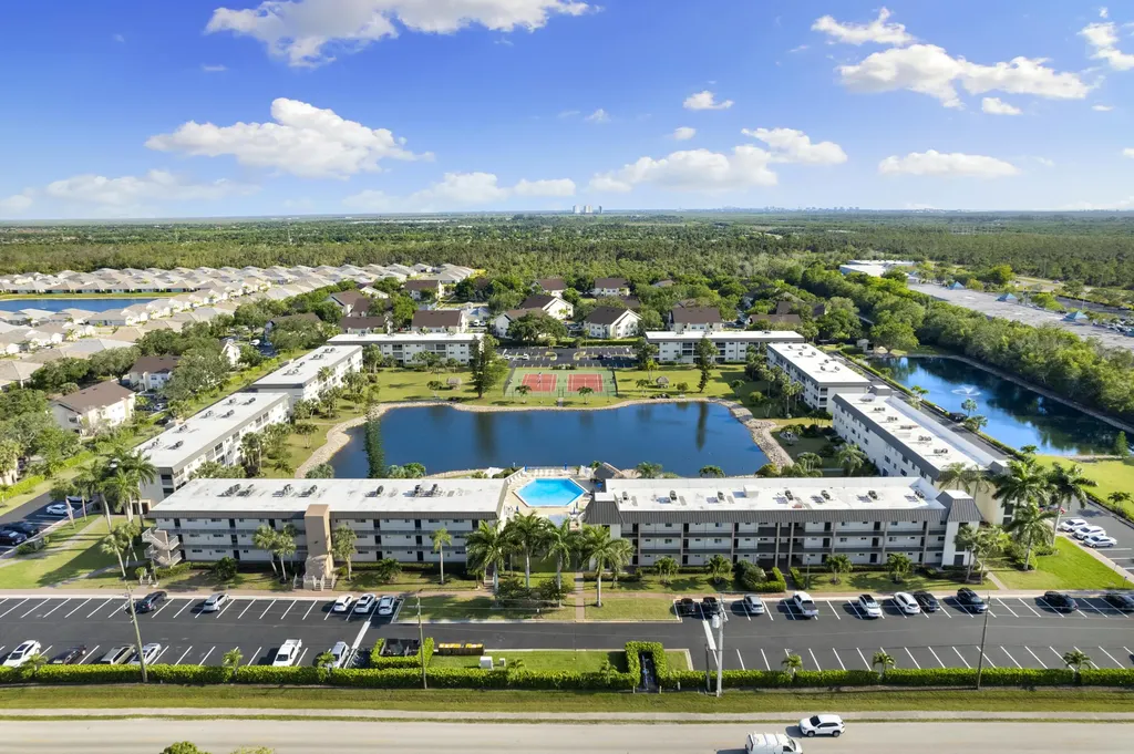 1008 Manatee Road Naples FL 34114