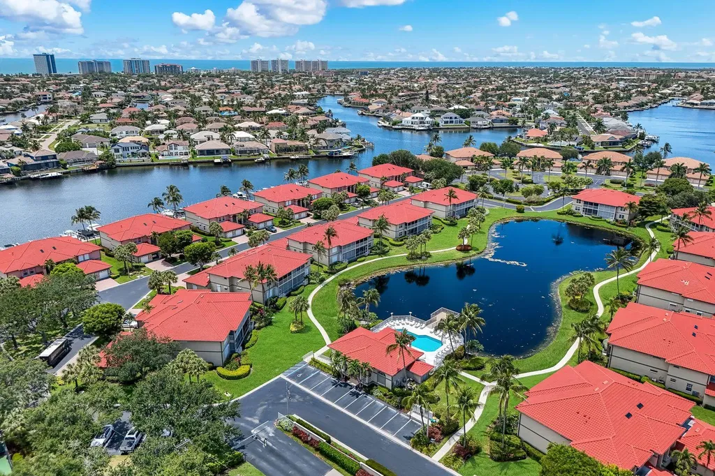 Marco Island FL, 210 Waterside, Unit 201