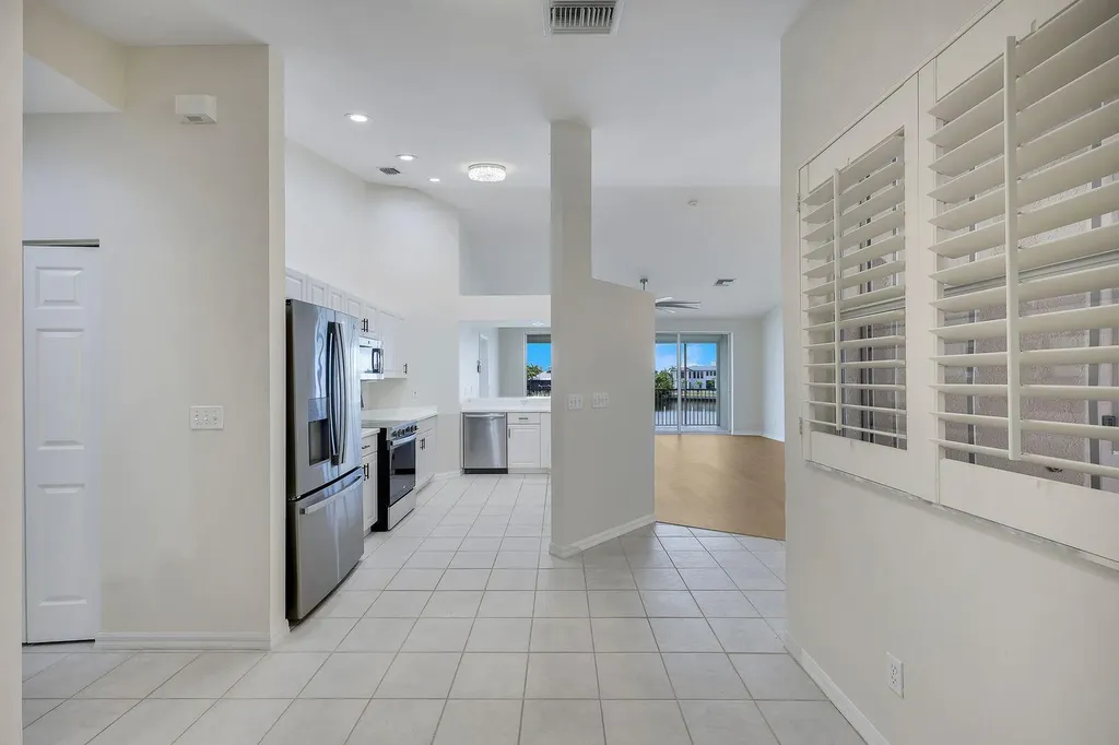 210 Waterside Marco Island FL 34145
