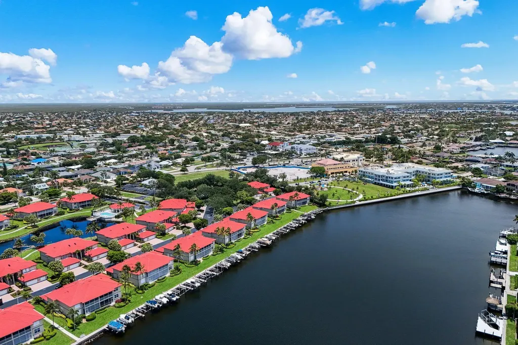 210 Waterside Marco Island FL 34145