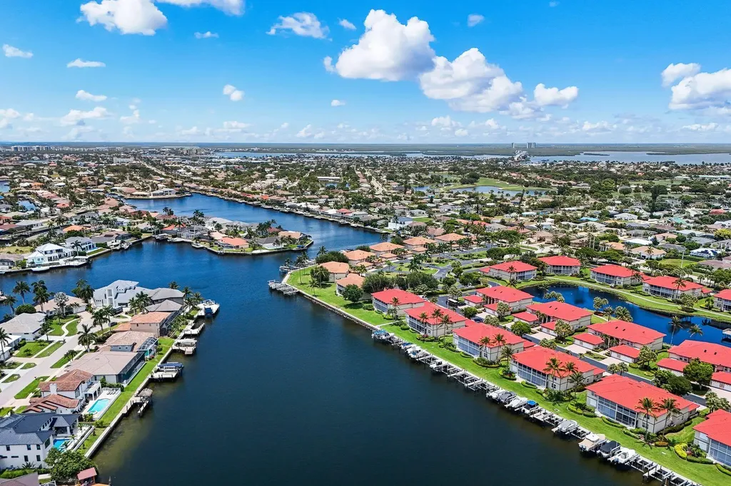 210 Waterside Marco Island FL 34145