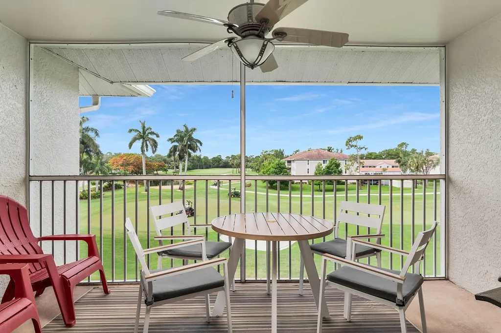 1100 Eastham Way Naples FL 34104