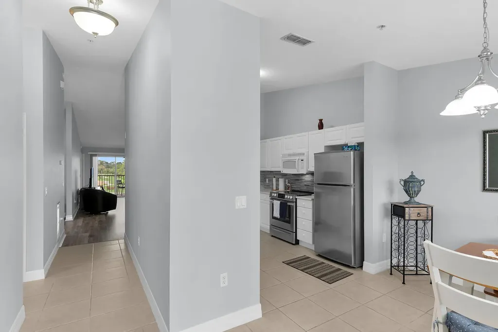 1100 Eastham Way Naples FL 34104