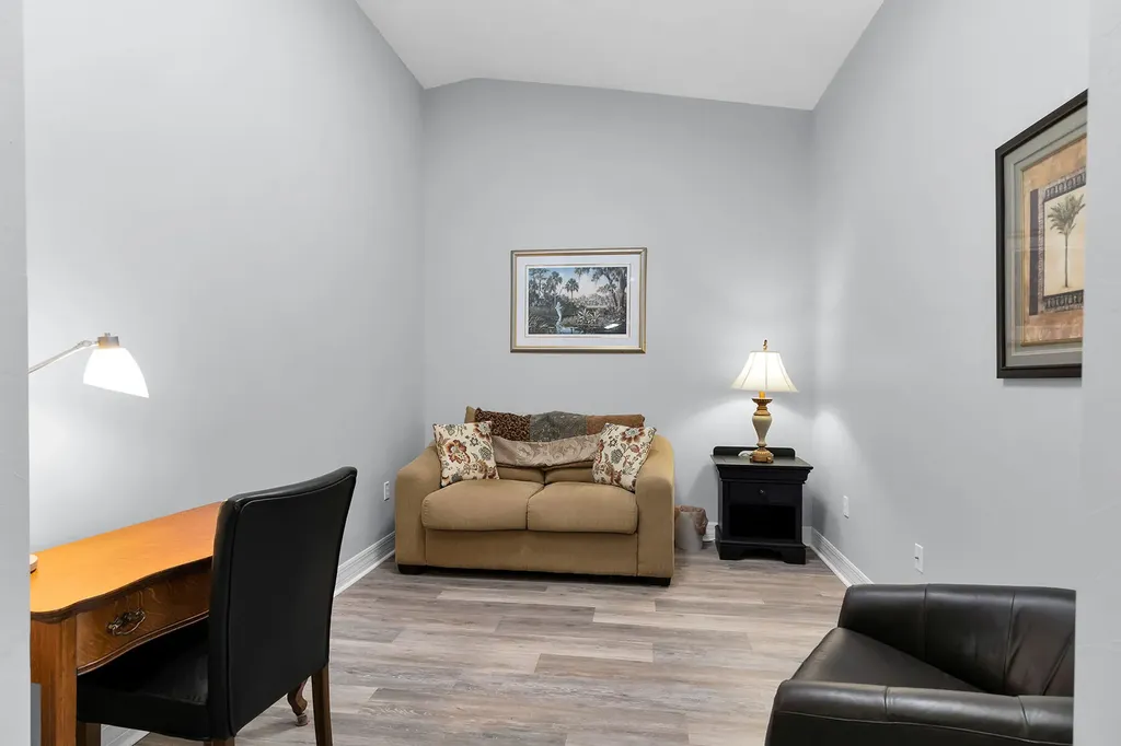 1100 Eastham Way Naples FL 34104