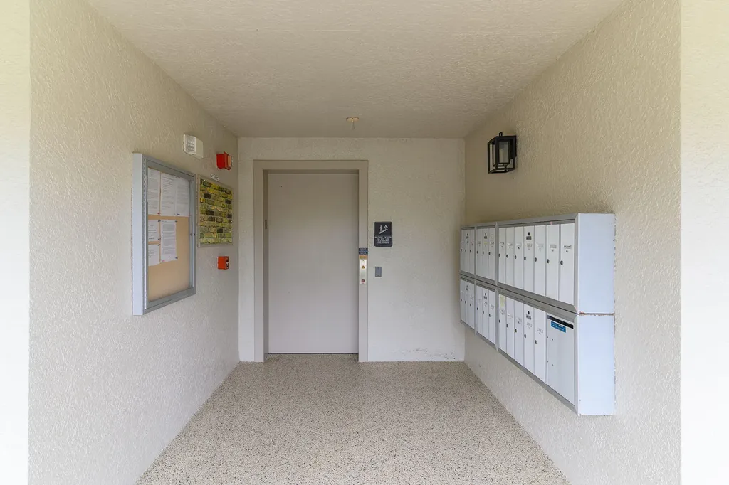 1100 Eastham Way Naples FL 34104