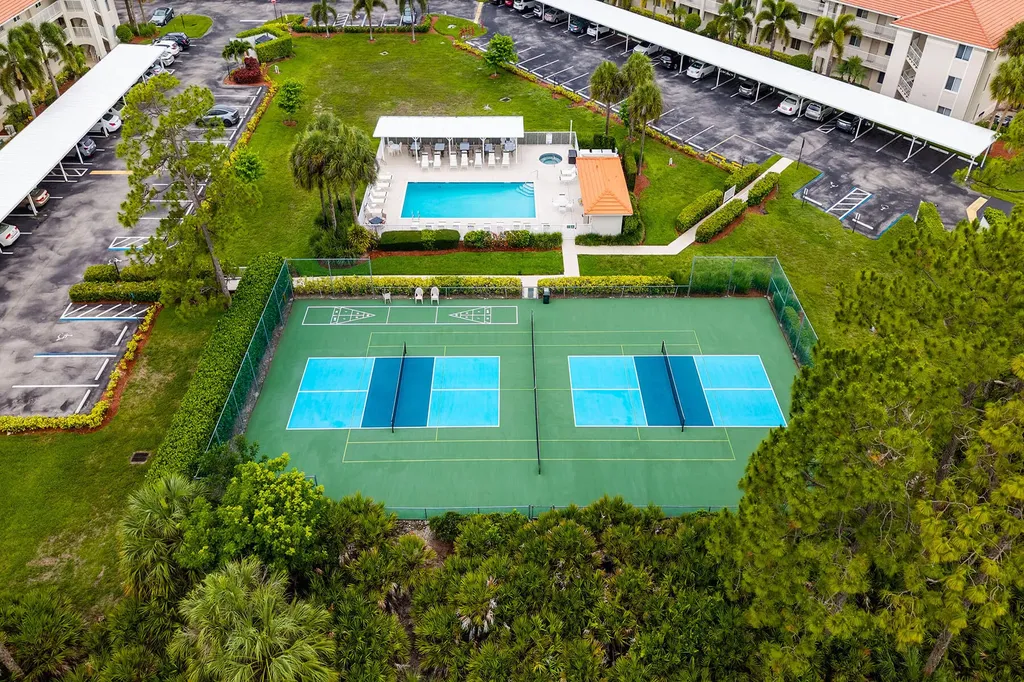 1100 Eastham Way Naples FL 34104