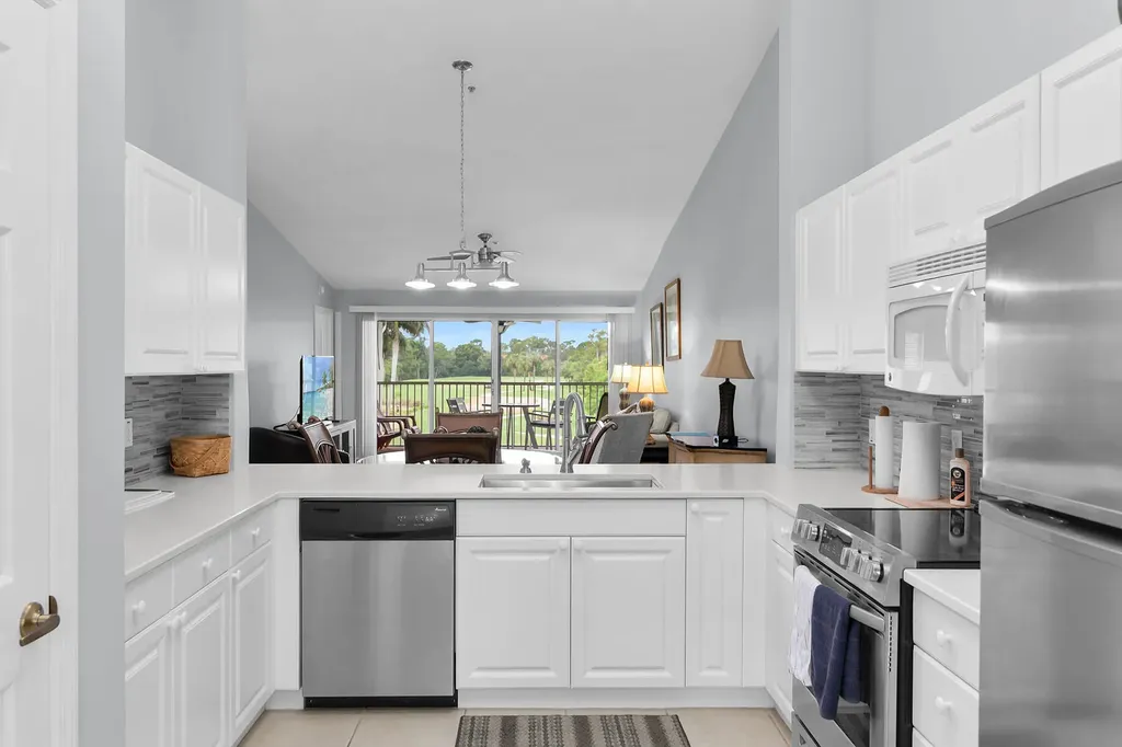 1100 Eastham Way Naples FL 34104