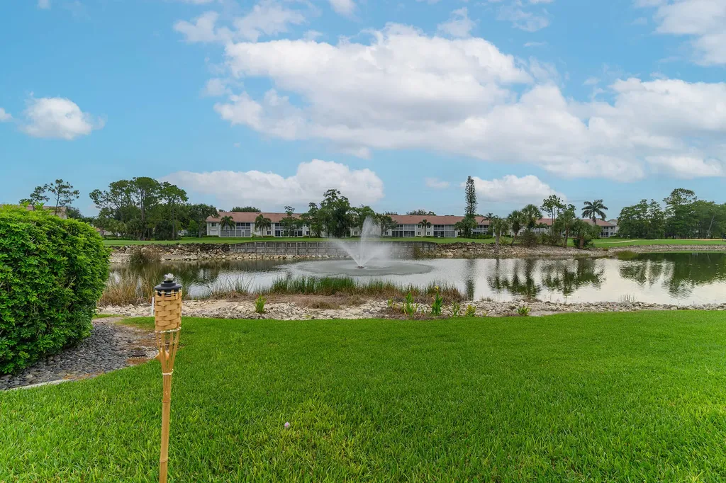 1100 Eastham Way Naples FL 34104