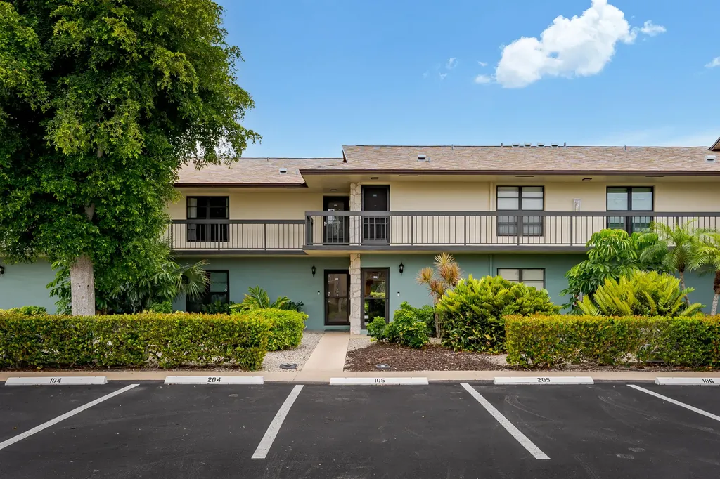Marco Island FL, 207 S Collier Boulevard, Unit 4-105