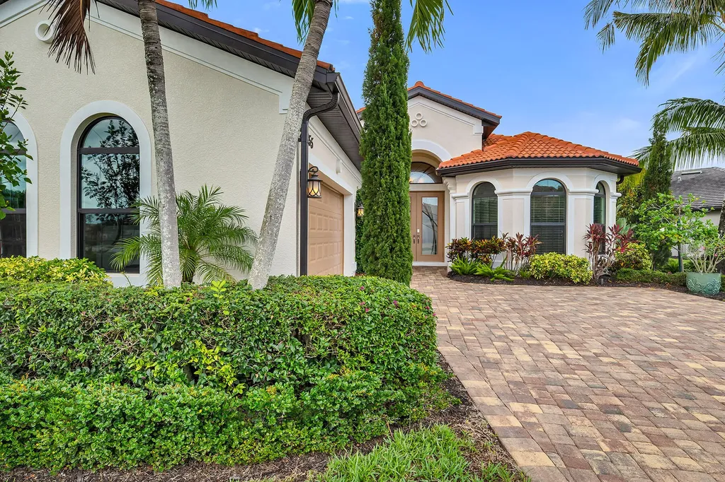 23255 Sanabria Loop Bonita Springs FL 34135
