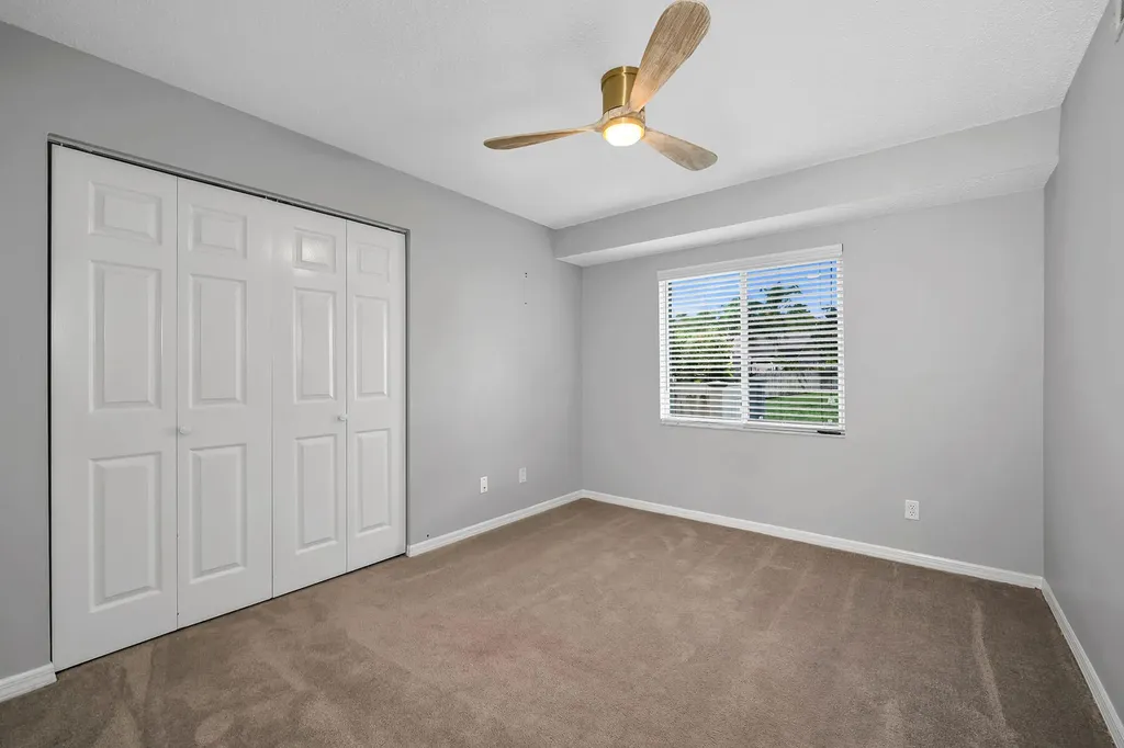 208 Furse Lakes Circle Naples FL 34104