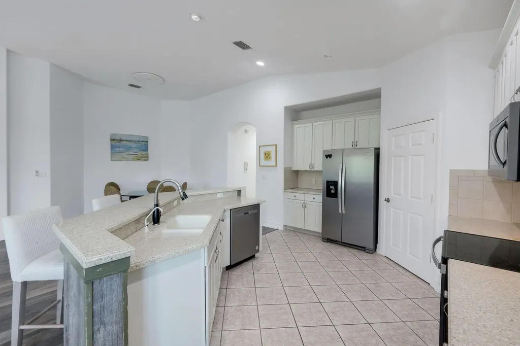1277 Rialto Way Naples FL 34114
