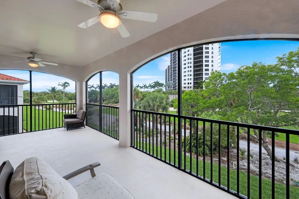 1277 Rialto Way Naples FL 34114