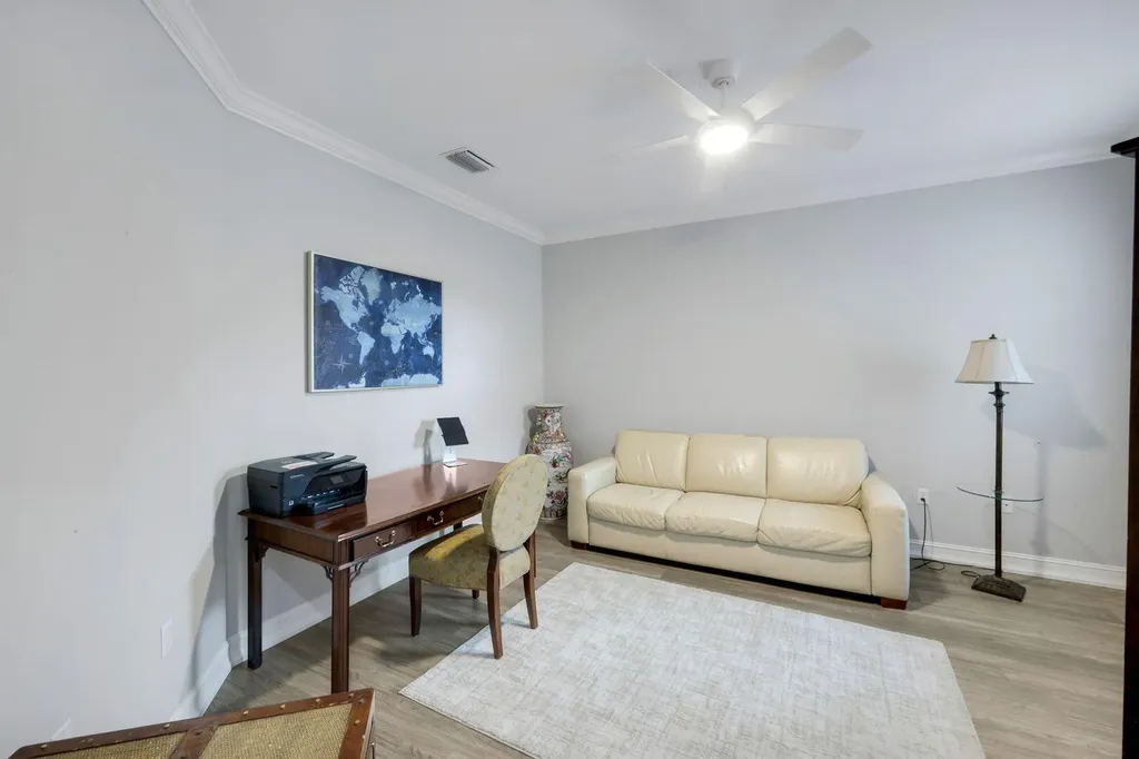 1277 Rialto Way Naples FL 34114