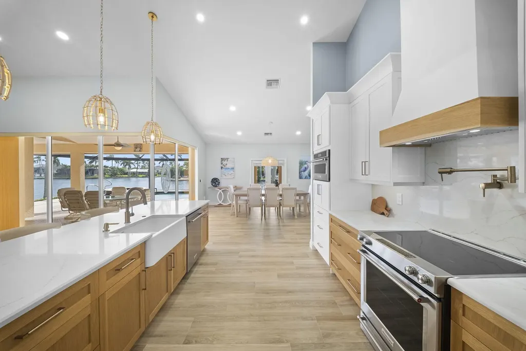 1688 Villa Court Marco Island FL 34145
