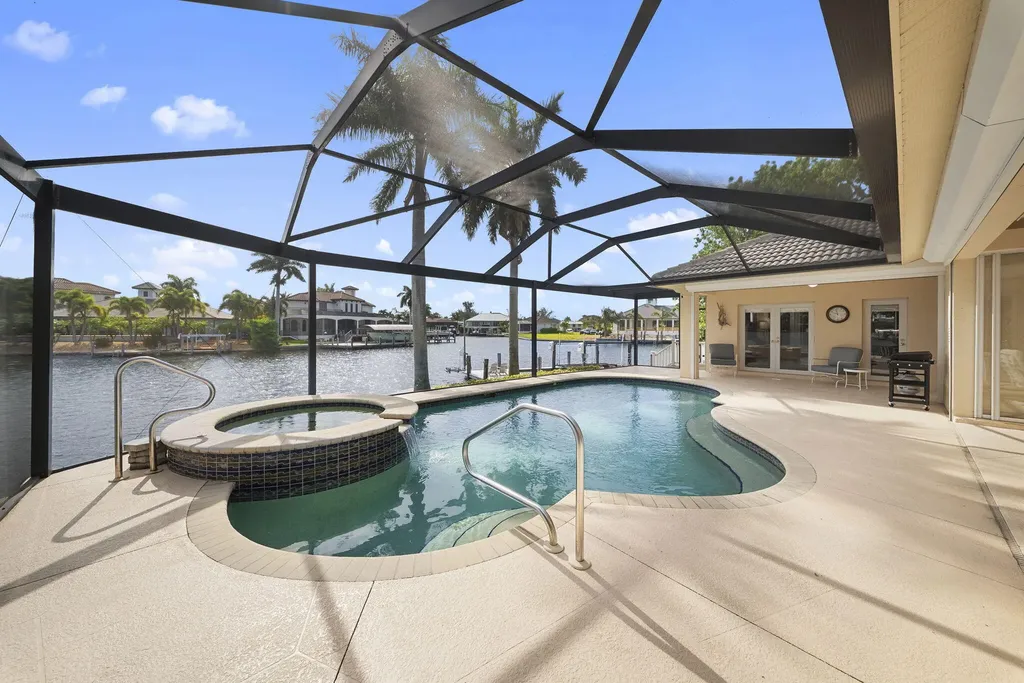 1688 Villa Court Marco Island FL 34145